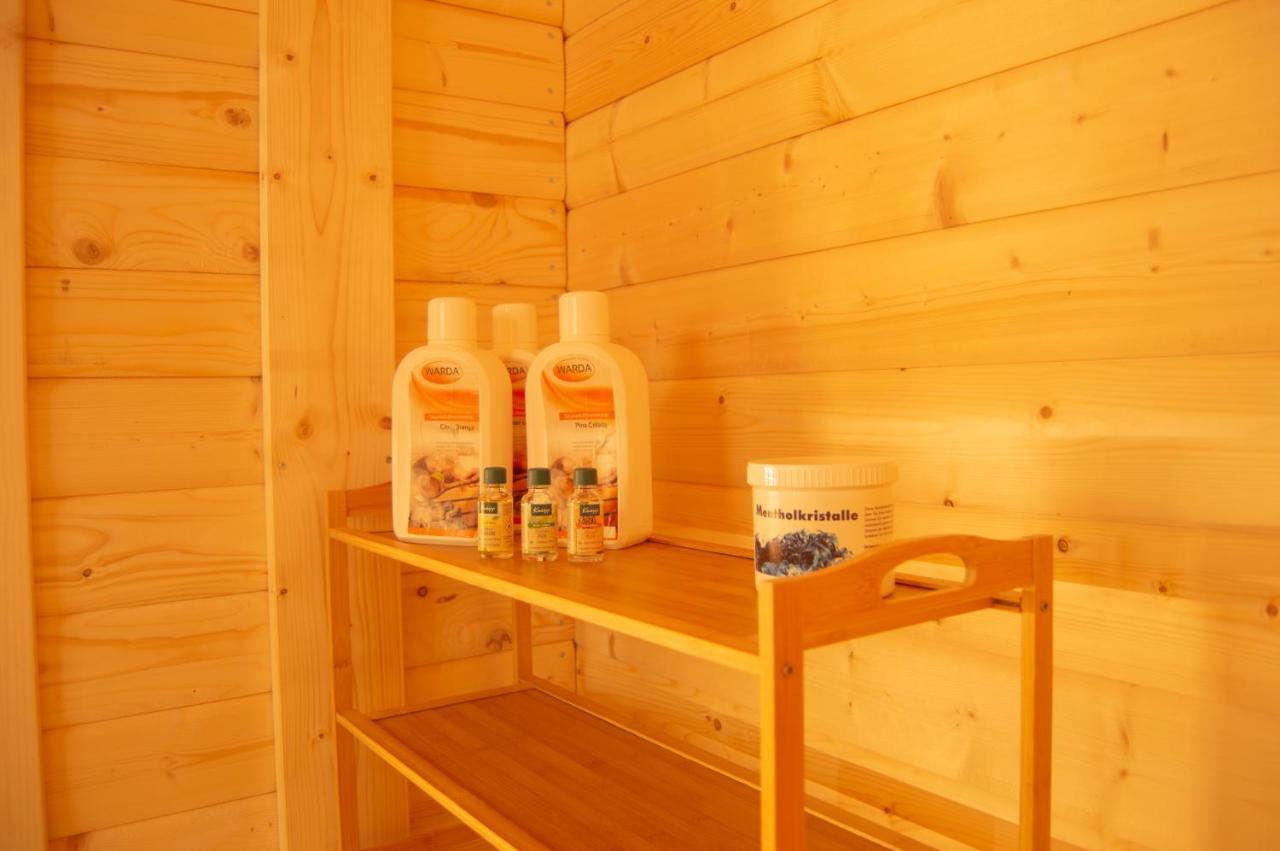 Wellnessoase Mitten In Triberg Triberg im Schwarzwald Exterior foto