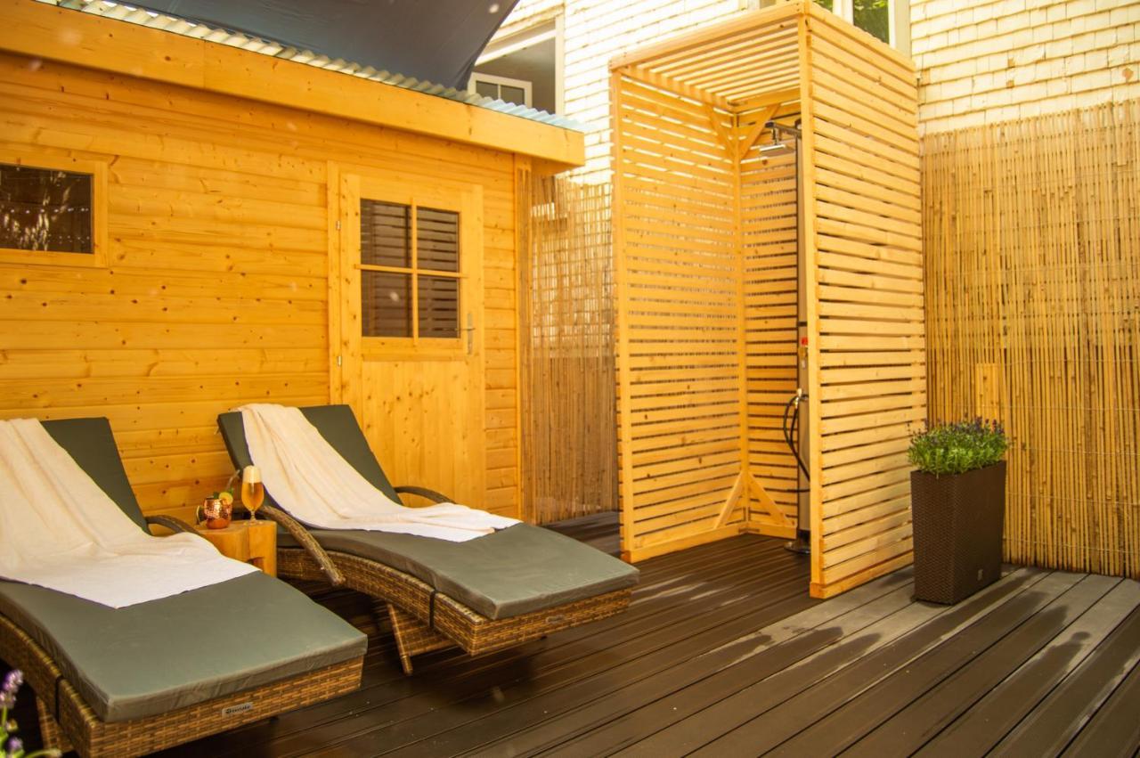 Wellnessoase Mitten In Triberg Triberg im Schwarzwald Exterior foto