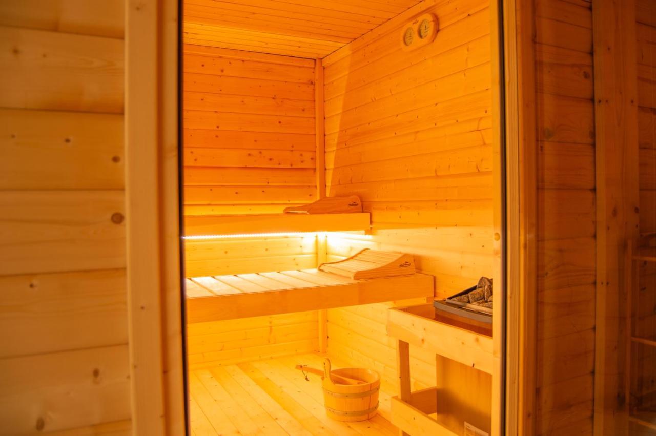 Wellnessoase Mitten In Triberg Triberg im Schwarzwald Exterior foto